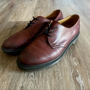 Dr Martens maroon oxford